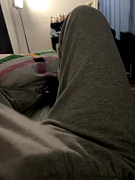 Frankieyyy1 online show from 11/18/25, 09:41