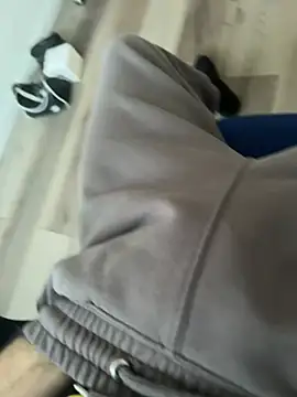 Frankieyyy1 online show from 03/22/26, 06:06