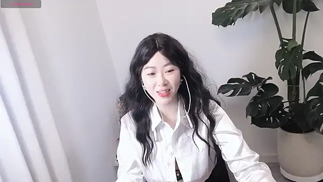 Emmaq996 online show from 01/19/26, 03:54