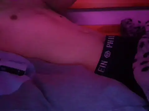 Snapshot of Bony69527g chatting on 10/25/25, 11:43 Bony69527g online show from 10/25/25, 11:43