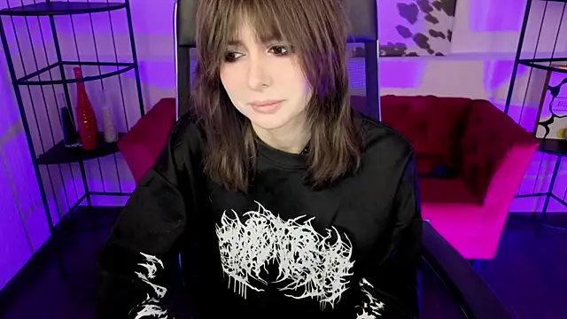 CrystallBloom online show from 04/01/26, 01:17