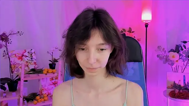 EmmanuellBrown online show from 12/21/25, 04:08