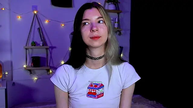 EmmieBlade online show from 10/15/25, 07:14