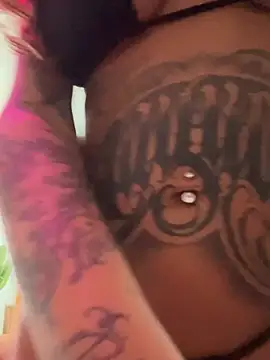 sereiaruiva99 online show from 02/16/26, 09:44