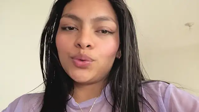 Candela    online show from 04/05/26, 07:11