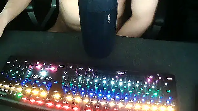 solooboy18 online show from 11/30/25, 11:09