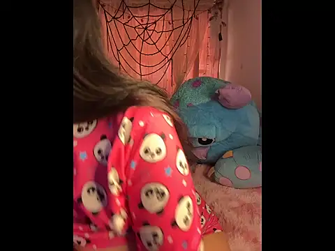 Snapshot of emma_fiore4_ chatting on 10/14/25, 01:12 emma fiore4  online show from 10/14/25, 01:12