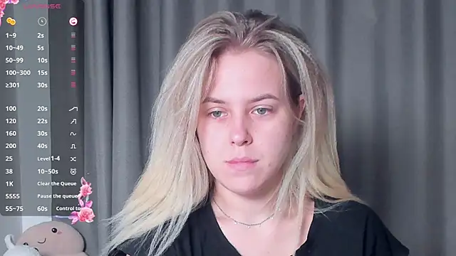 AngelAnty online show from 10/30/25, 03:02