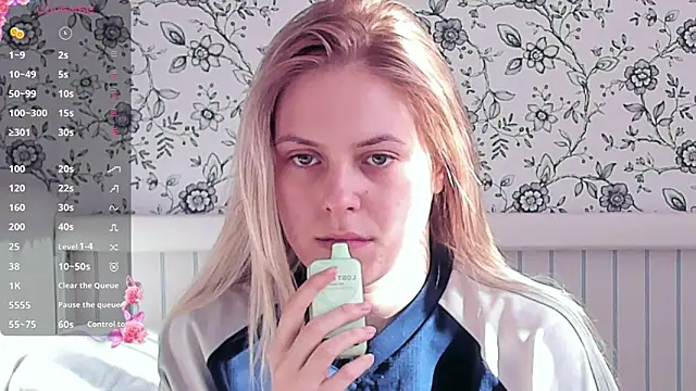 AngelAnty online show from 04/10/26, 01:16