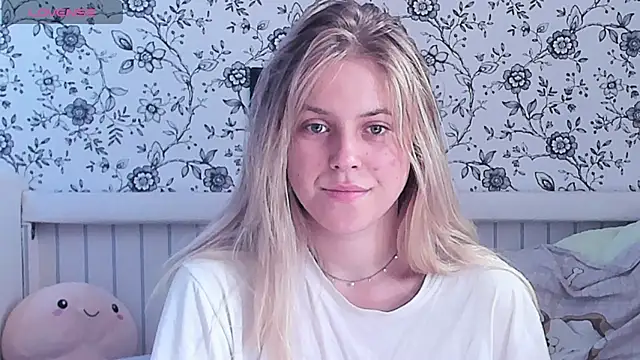 AngelAnty online show from 06/25/26, 01:04