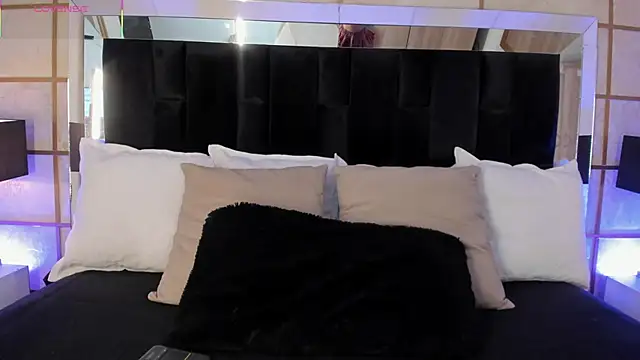 GretaVelvet online show from 10/12/25, 06:40