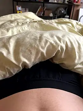 Snapshot of Zizibeaugoss chatting on 01/16/26, 11:47 Zizibeaugoss online show from 01/16/26, 11:47