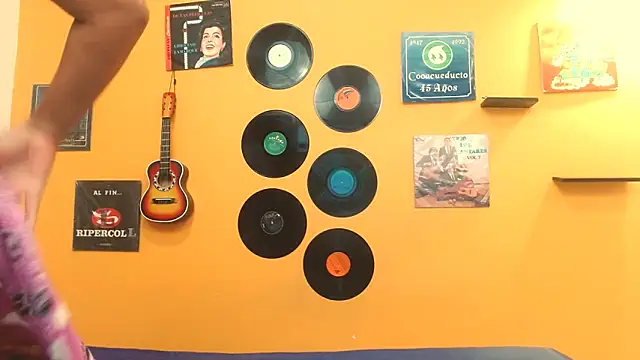 meisevil77 online show from 09/11/25, 02:55