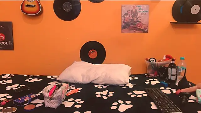 meisevil77 online show from 12/20/25, 02:40