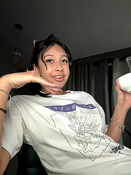 lynn9000 online show from 11/11/25, 07:52