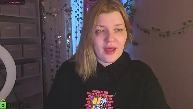 Michele Greenn online show from 03/15/26, 01:11