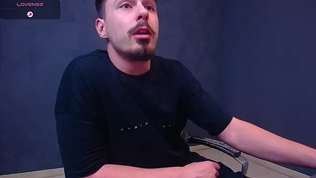 EnzoRace online show from 12/22/25, 06:05