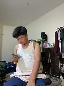 Snapshot of Adim-pinoy146 chatting on 06/22/26, 01:18 Adim-pinoy146 online show from 06/22/26, 01:18