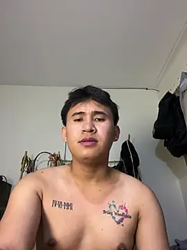 Snapshot of Adim-pinoy146 chatting on 07/06/26, 03:03 Adim-pinoy146 online show from 07/06/26, 03:03