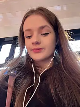 KittyQueeny online show from 09/30/25, 02:11