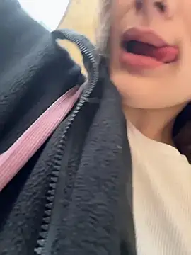 KittyQueeny online show from 10/09/25, 01:09