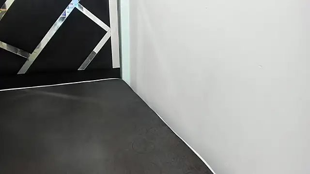 iisabella noa online show from 09/16/25, 12:39