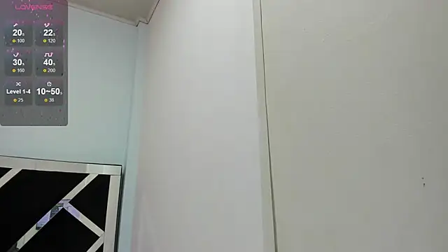 iisabella noa online show from 11/18/25, 07:51