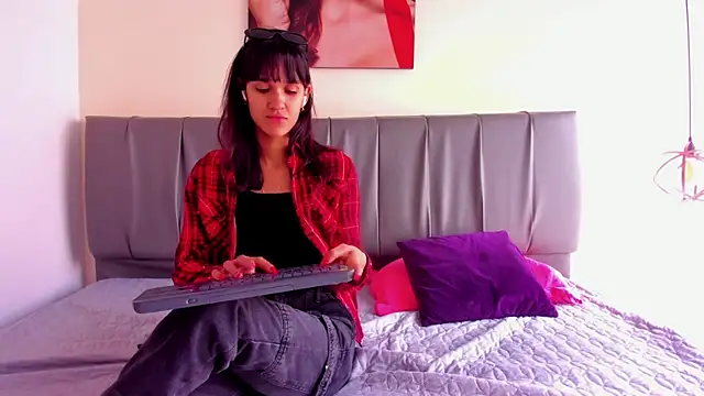 iisabella noa online show from 03/26/26, 12:33