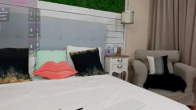 JenniferLovve online show from 09/12/25, 04:12