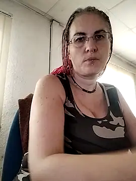 est 82 online show from 09/15/25, 07:52