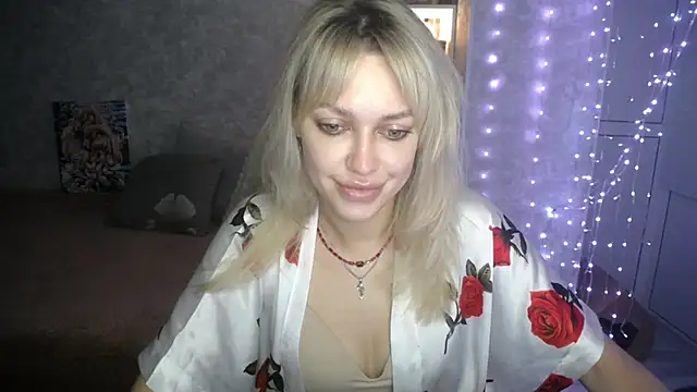 NickyAdamidi online show from 11/04/25, 03:11