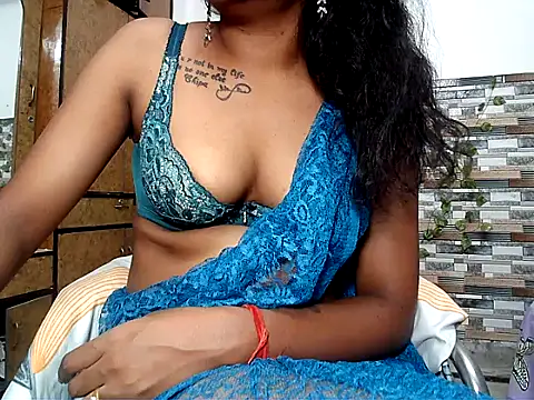 HOT AARVI11 online show from 10/10/25, 05:45