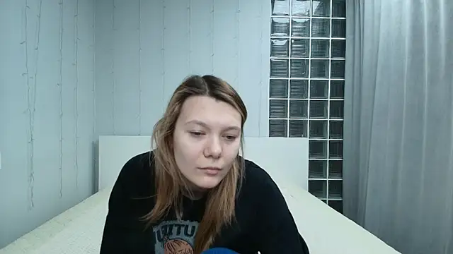 Sunny Sammy online show from 04/19/26, 01:27