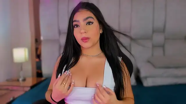 Snapshot of BelaCox_ chatting on 09/24/25, 11:57 BelaCox online show from 09/24/25, 11:57