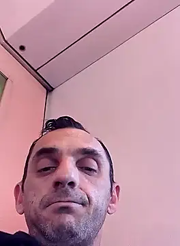 hotmen83 online show from 03/20/26, 02:11