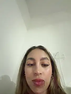 shannel moss   online show from 04/11/26, 12:59