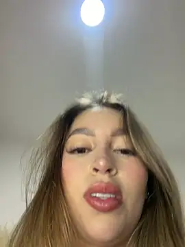 shannel moss   online show from 04/19/26, 12:43