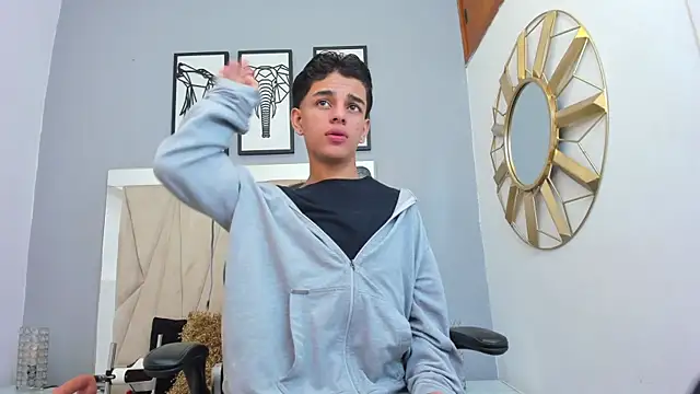 owen  johnson online show from 10/04/25, 12:03