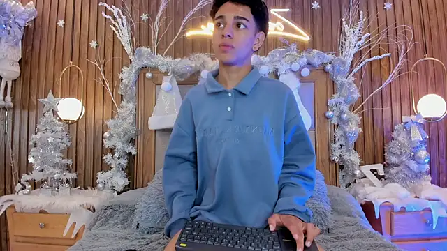 owen  johnson online show from 12/21/25, 12:23