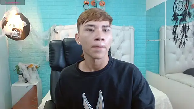 nathanclay online show from 11/02/25, 03:42