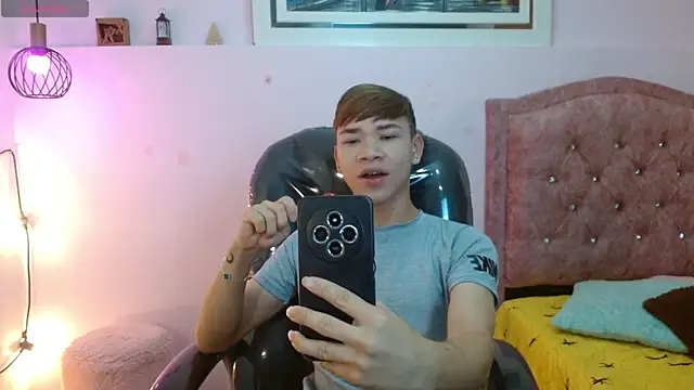 nathanclay online show from 11/08/25, 03:29