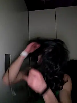 Snapshot of Dima_shuum chatting on 03/23/26, 02:10 Dima shuum online show from 03/23/26, 02:10