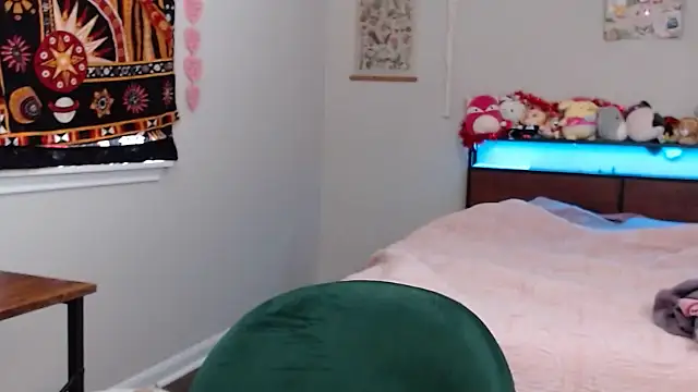 Snapshot of Cherribombzz chatting on 02/21/26, 03:24 Cherribombzz online show from 02/21/26, 03:24