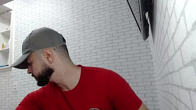 BombeiroHotx online show from 12/03/25, 08:29