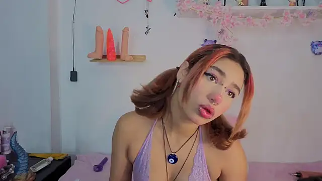 zoelight18 online show from 10/27/25, 10:19