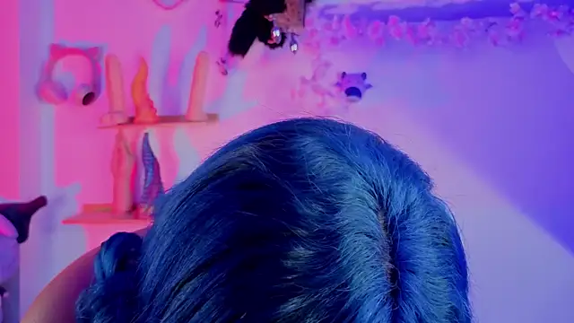 zoelight18 online show from 01/17/26, 07:39