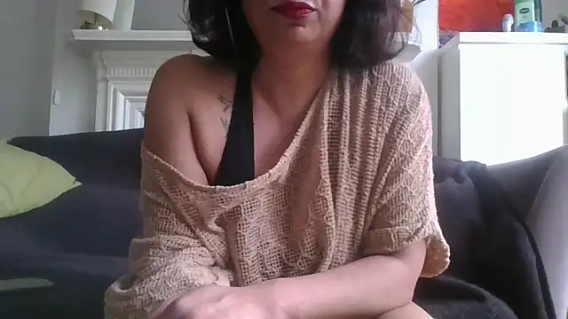 Snapshot of Tara-Kandy chatting on 05/30/26, 07:00 Tara-Kandy online show from 05/30/26, 07:00