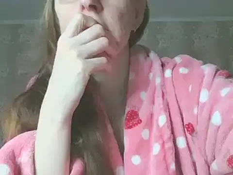 CandiCole online show from 04/16/26, 05:52