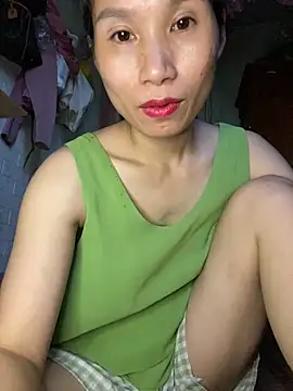 Snapshot of MinHiNi chatting on 09/14/25, 08:46 MinHiNi online show from 09/14/25, 08:46