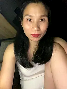 Snapshot of MinHiNi chatting on 09/19/25, 07:25 MinHiNi online show from 09/19/25, 07:25